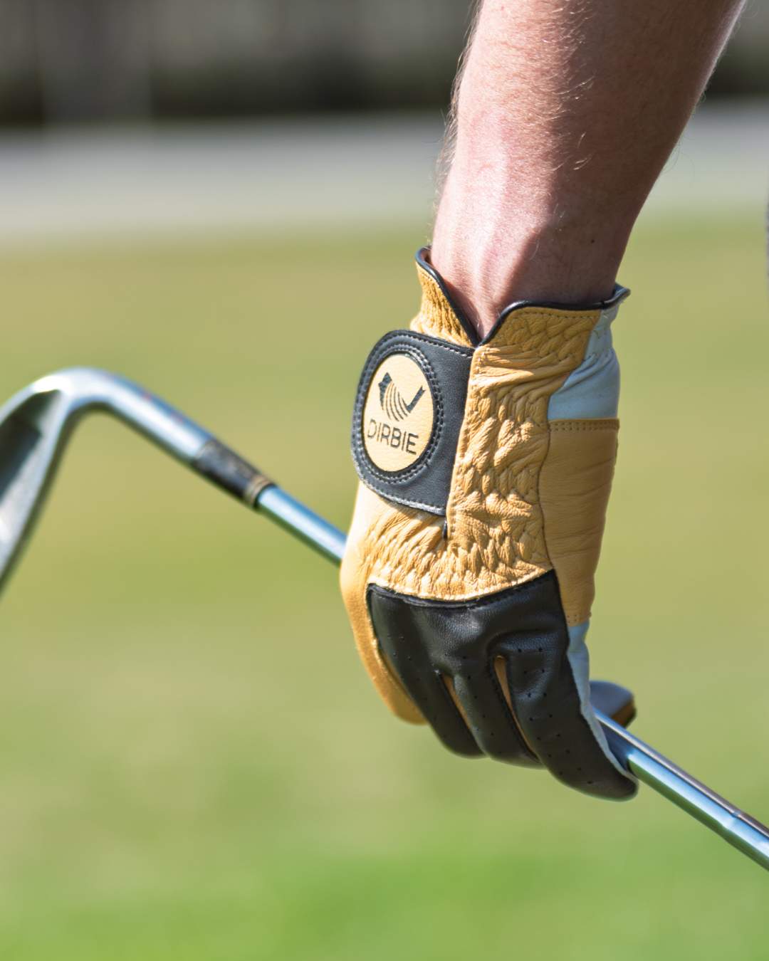 FLUX | tan | black |